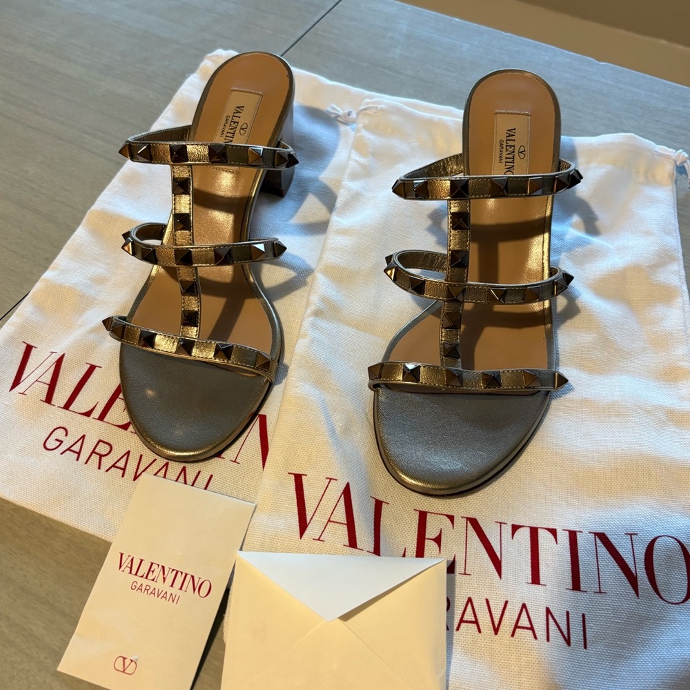 Valentino Garavani Rockstud Sandals